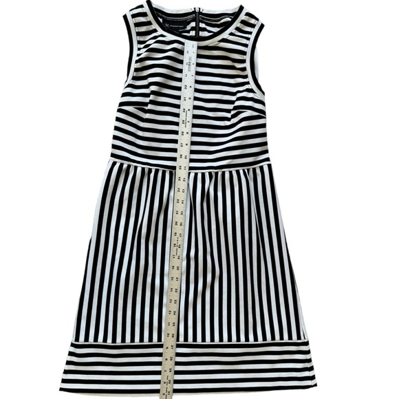 INC‎ International Concepts Women’s Black White Striped Dress Size Medium - Picture 8 of 12